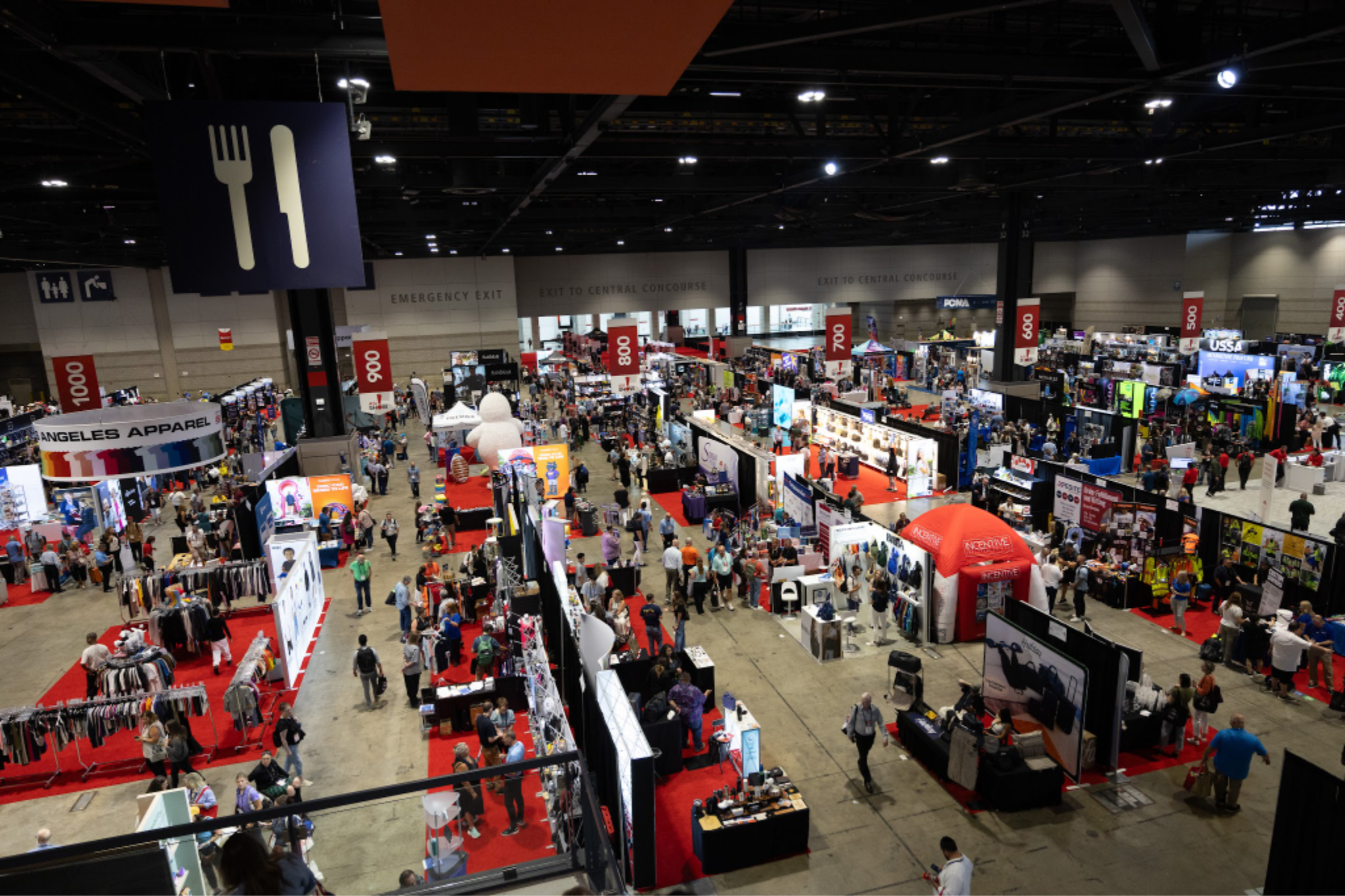A summer tradeshow of giveaways
